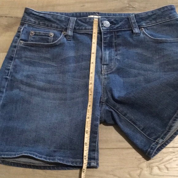 Cremieux Jean Shorts Size 2 - Picture 5 of 7